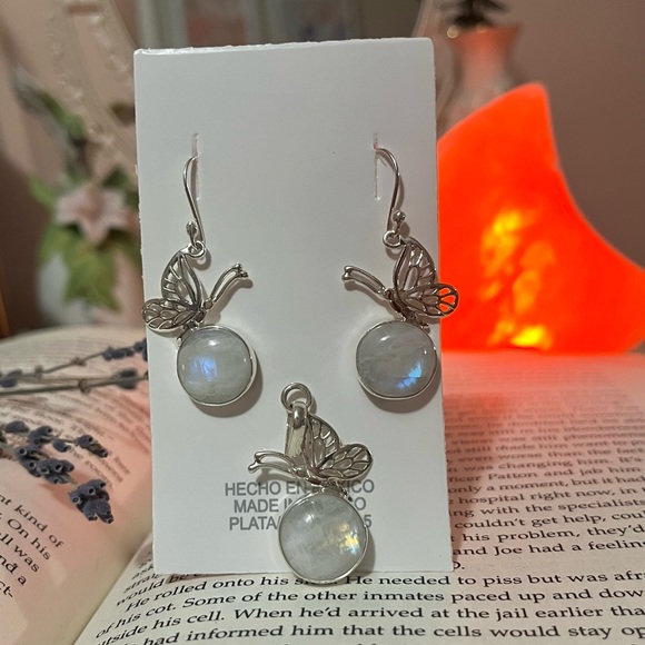 White Labradorite Set - Picture 1 of 6